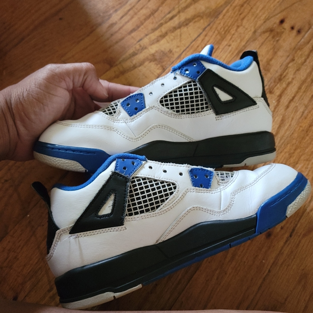 Retro Jordan 4